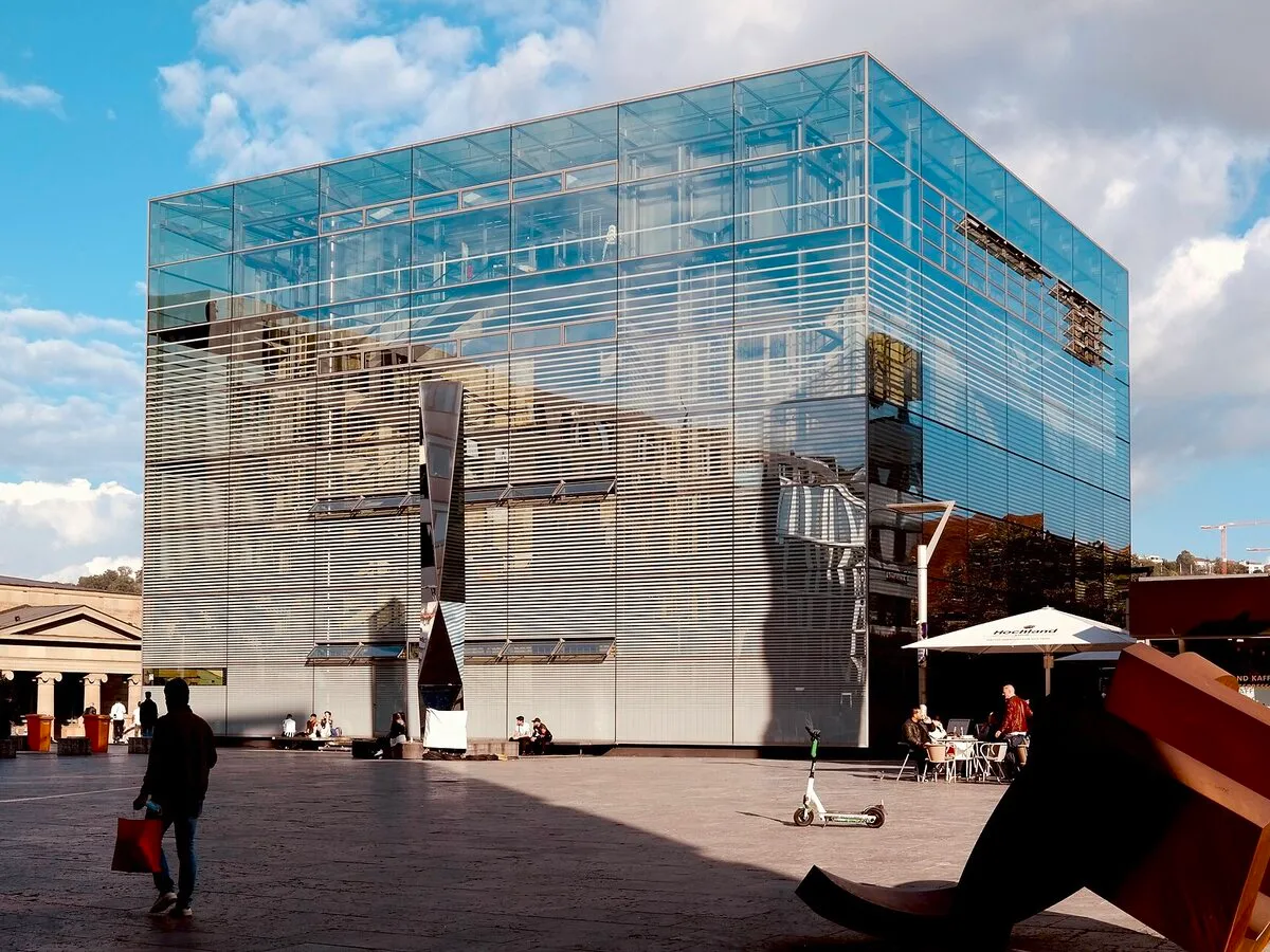 The glass cube of Kunstmuseum Stuttgart